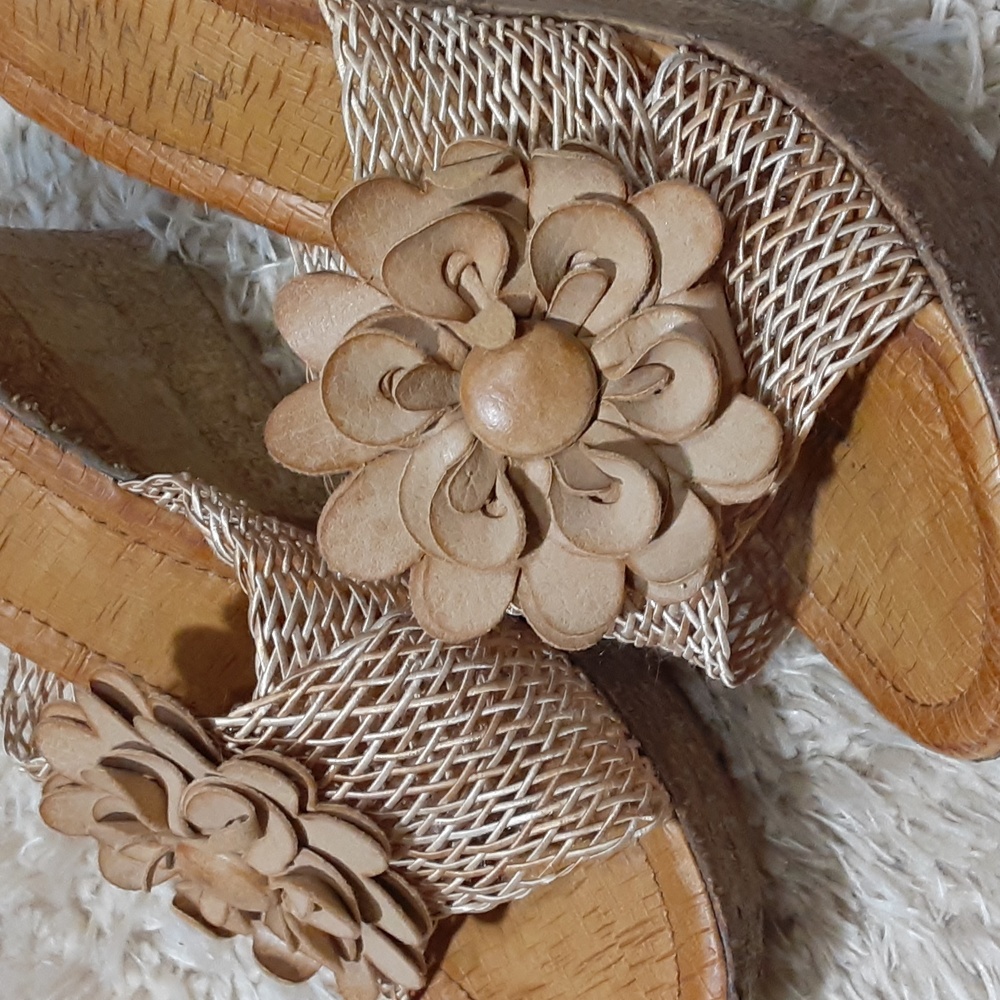 Via Veneto Wedge - Picture 2 of 7